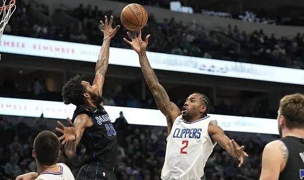 开云电子-【观察】莱昂纳德=关羽 哈登=孔明 快艇强势北伐