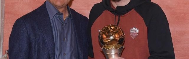 卡佩罗：德罗西是聪明的一个，罗马应该让他转正