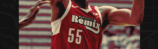 开云登录入口地址-13中4+5失误！杨瀚森遭2.11米中锋打爆 连场被碾压斯帅暗示差得远